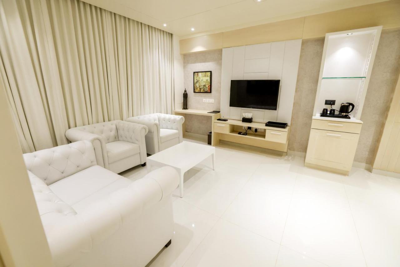 Aj Grand Hotel Mangalore Dış mekan fotoğraf